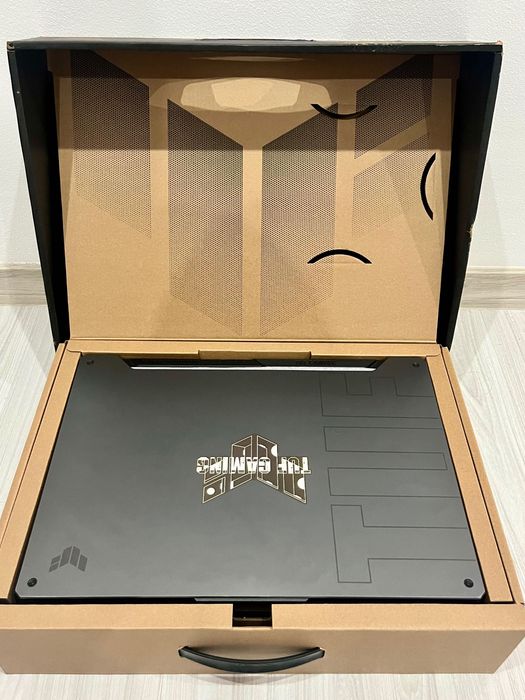 Геймърски лаптоп ASUS TUF F15 FX506HE