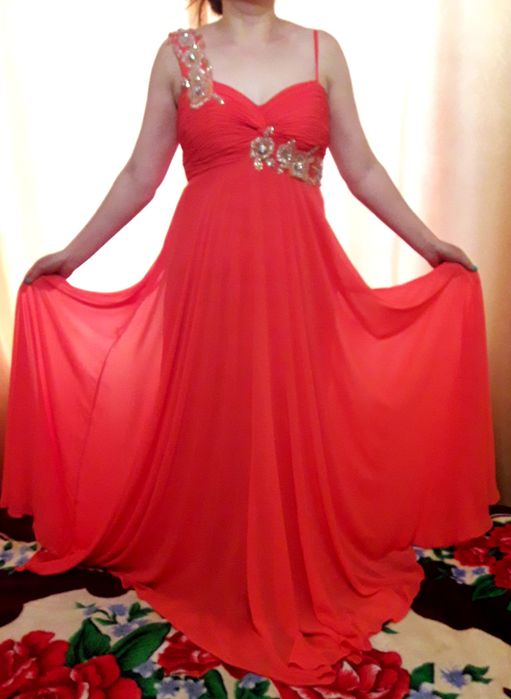 Нежное вечернее платье