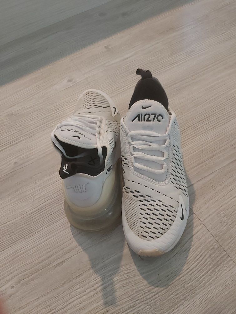Nike air max 270 albi