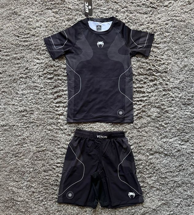 НАМАЛЕНИ! Екипи за тренировка. Бойни спортове и фитнес .