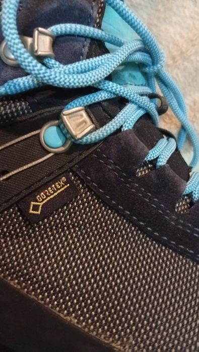 N.40.5 Дамскиi oбувки Salewa - Gore-tex+Vibram-Kaто нови