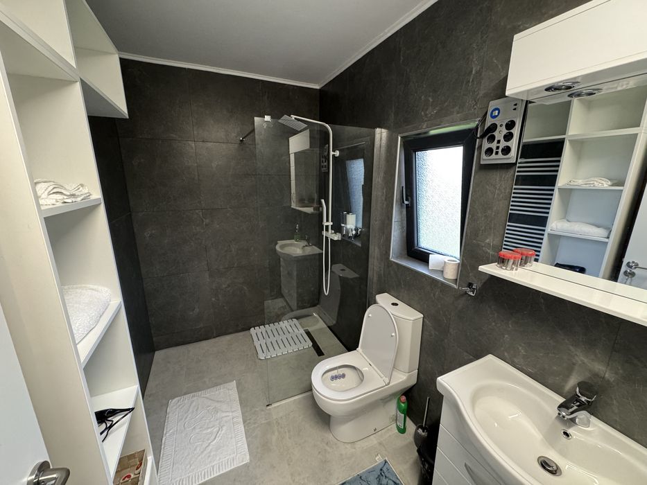 Inchiriez cabana/ complex cabane pentru revelion / craciun 2025