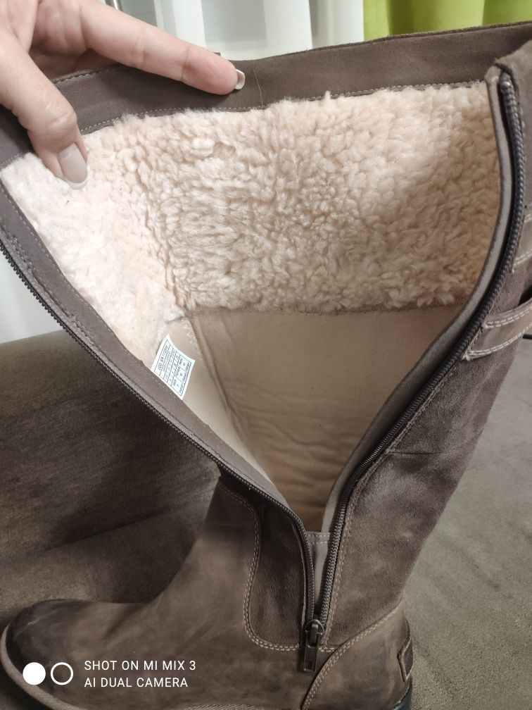 Дамски ботуши UGG