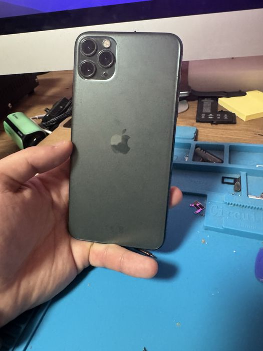 Iphone 11 pro max, verde, liber de retea