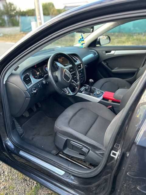 Se vinde   audi  A4 B8