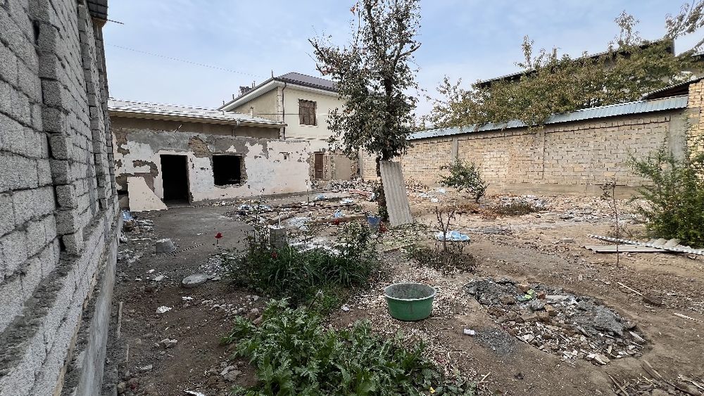 Ohunbobevda 2,9 sotik yer sotiladi srochna Kadastri bor !