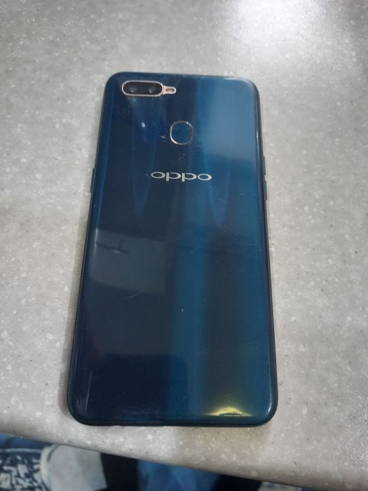 Продам телефон Оppo AX7 64gb