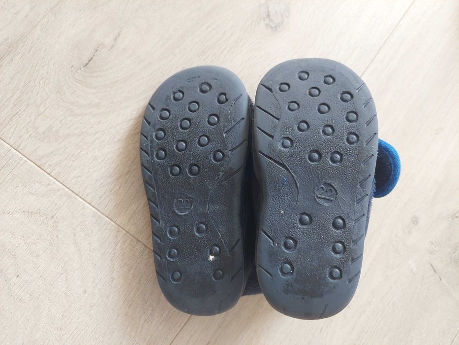 Детски пантофи/топлинки Колев и Колев