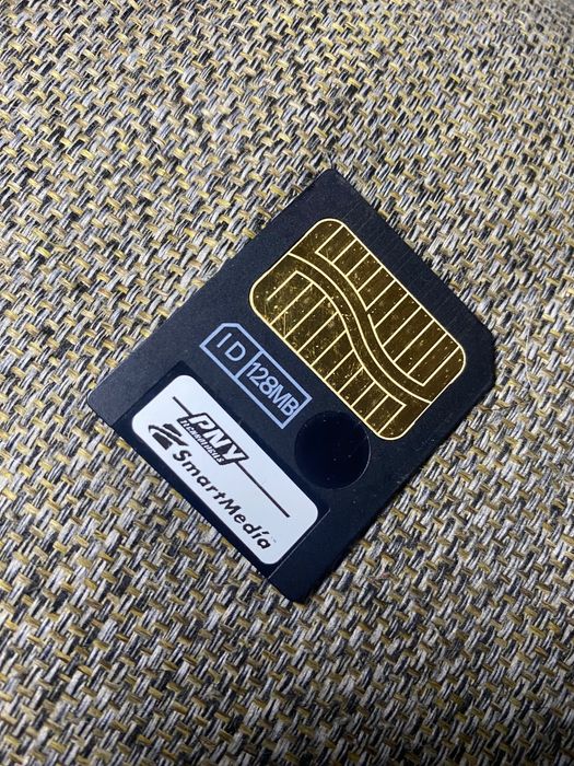 Aparat foto Fujifilm FinePix F601 Zoom