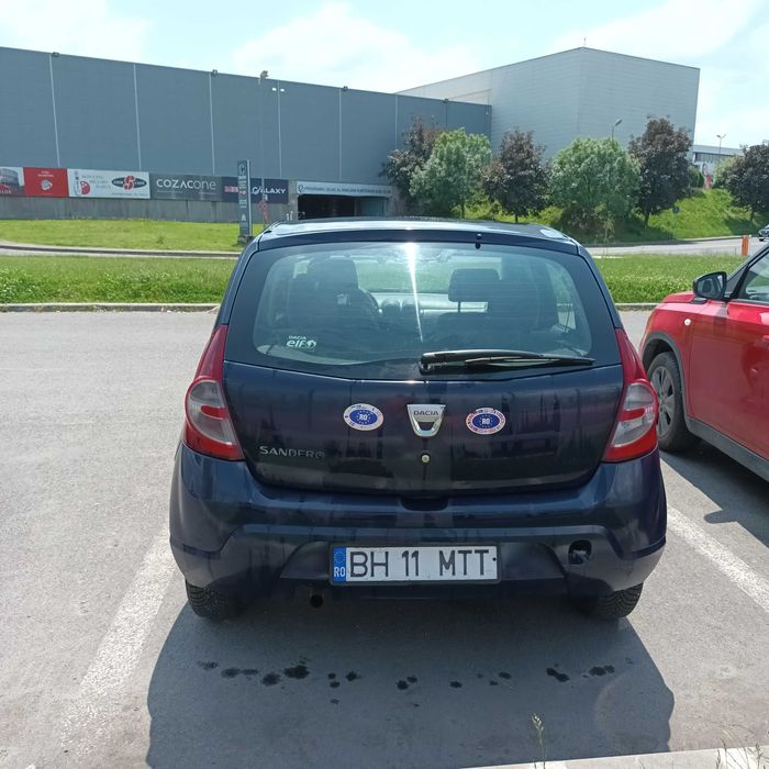 Vând Dacia Sandero
