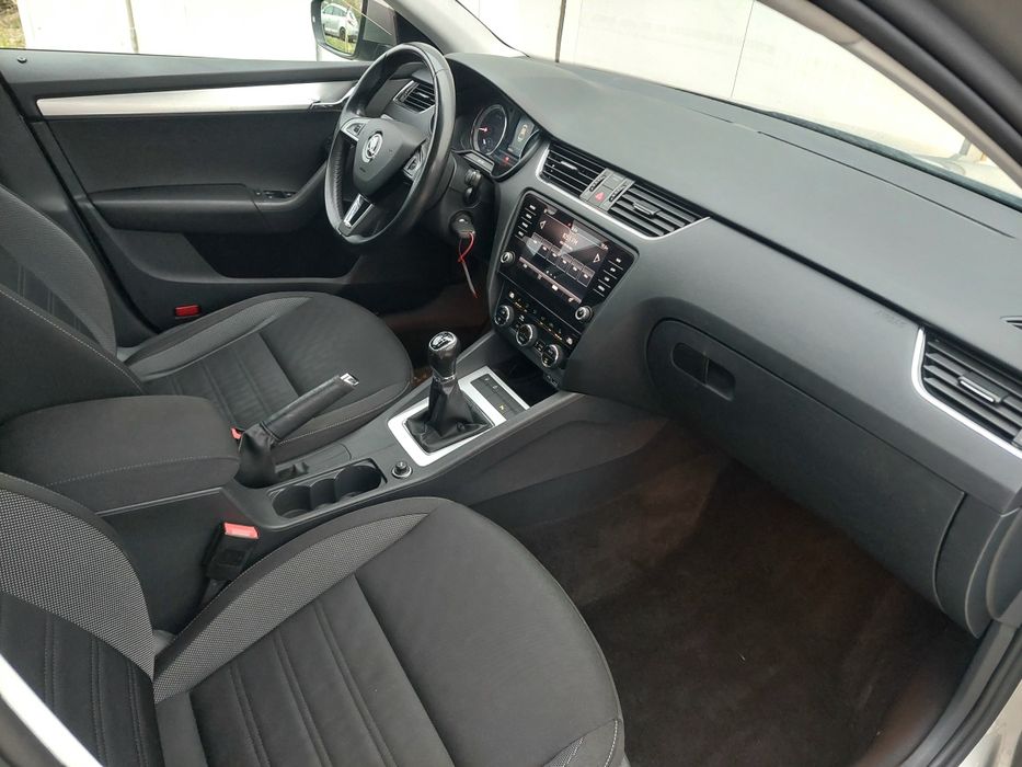 Skoda octavia 2019 euro 6 116cp clima navi pdc acc