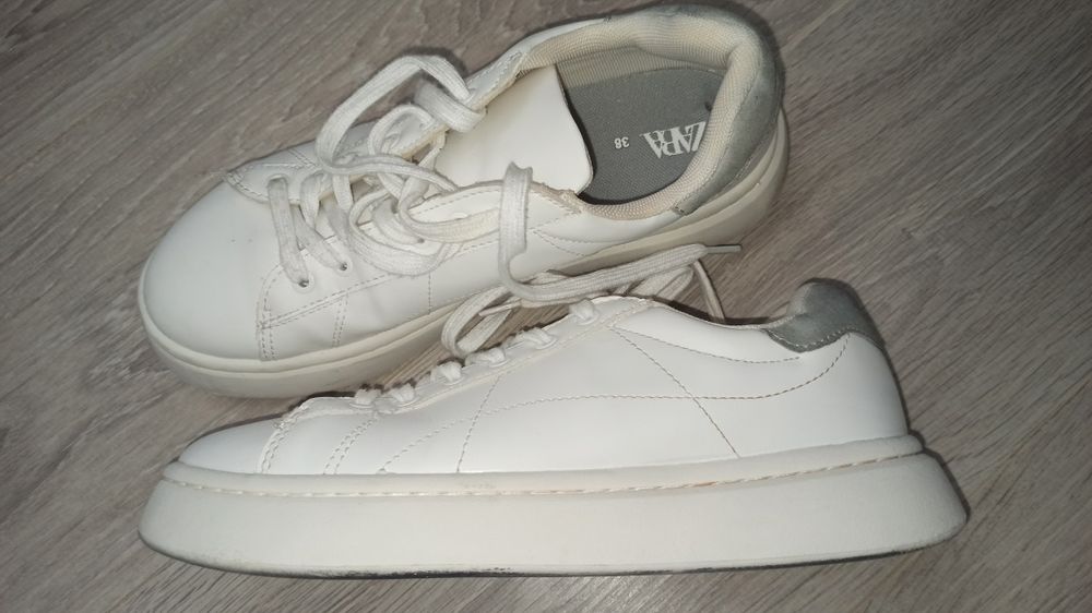 Adidasi ZARA, marime 38, talpa deosebita