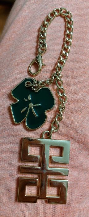 Брелок клевер, подвеска Givencgy