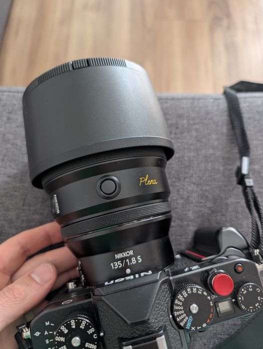 Nikon ZF cu garanție de la f64.ro