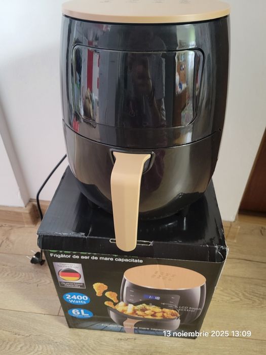 Vând friteuza silver love