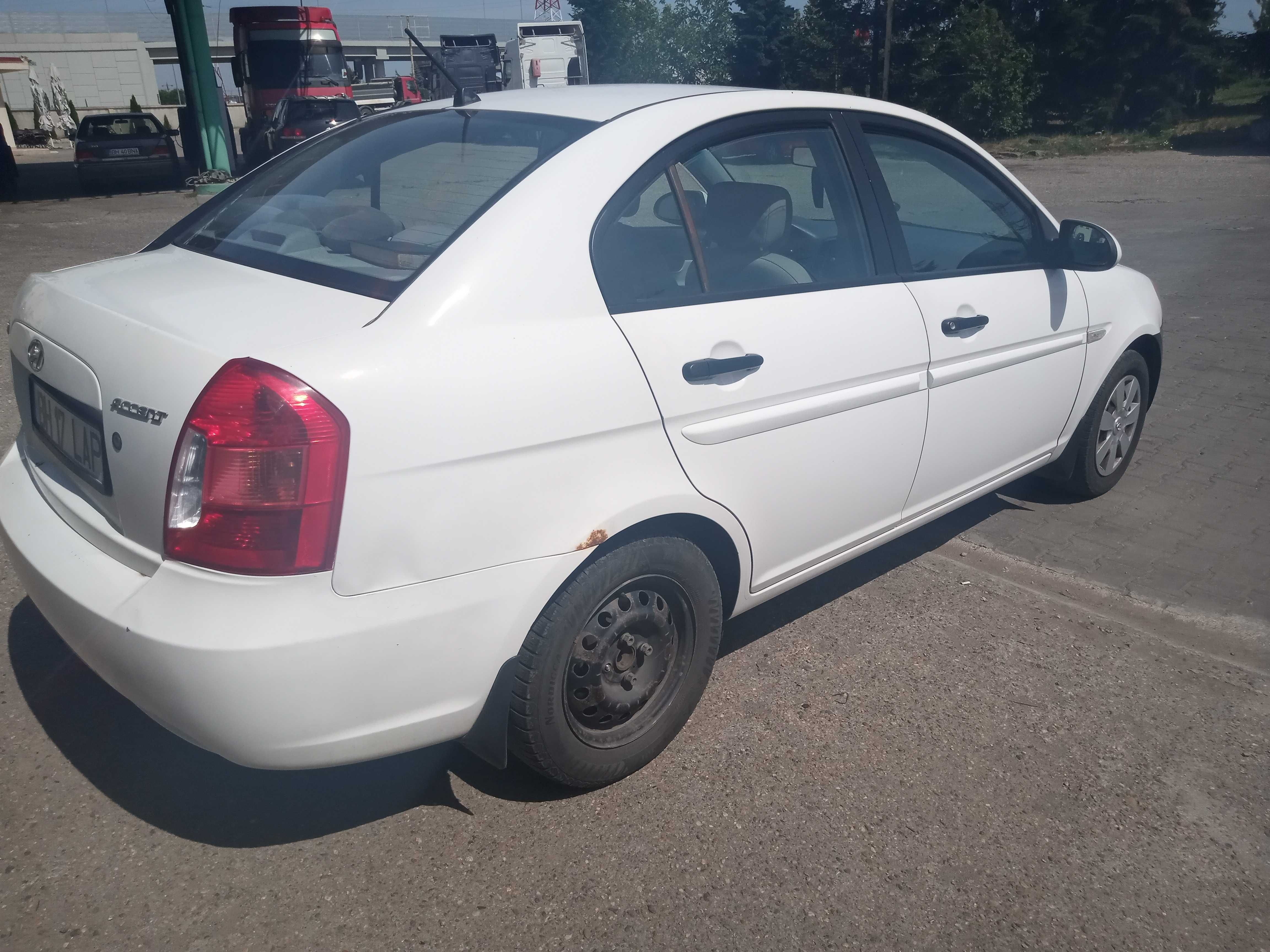 Hyundai Accent 2007  1.4 97CP benzina + GPL