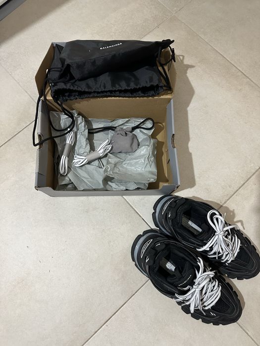 Balenciaga track led