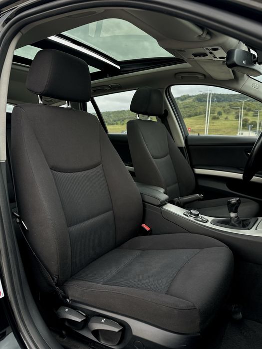 BMW 320d 2012*Navi*Panoramic*BiXenon*DISTRIBUTIE EFECTUATA-Garantie*