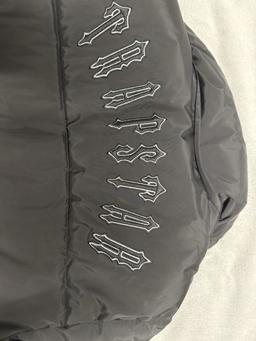 Trapstar Irongate Detachable Hooded Puffer Jacket Black