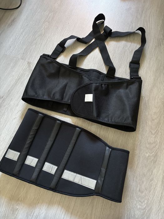 Accesorii motocicleta diverse ( genunchiere, manusi, geanta, etc )