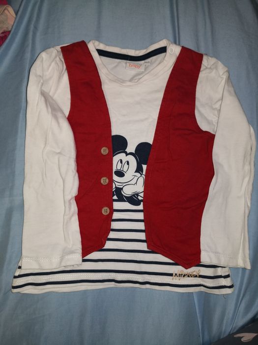 Vând hăinuțe copii 4 și 5 ani.