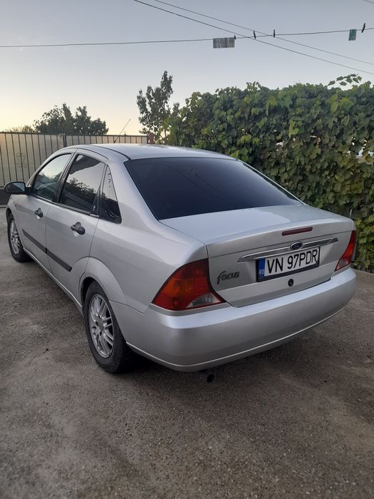 Vând Ford Focus , model Ghia Euro 4