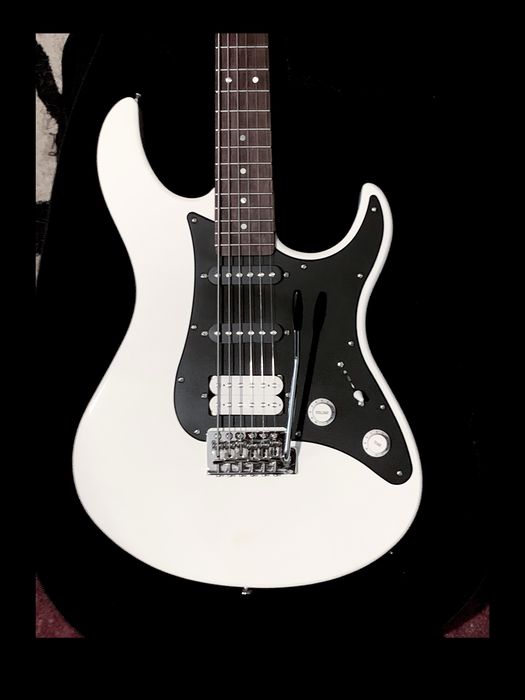 Yamaha Pacifica 012 (white, custom)