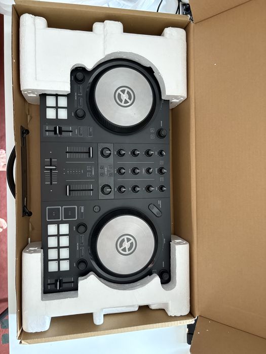 Consola DJ Traktor S2 MK3
