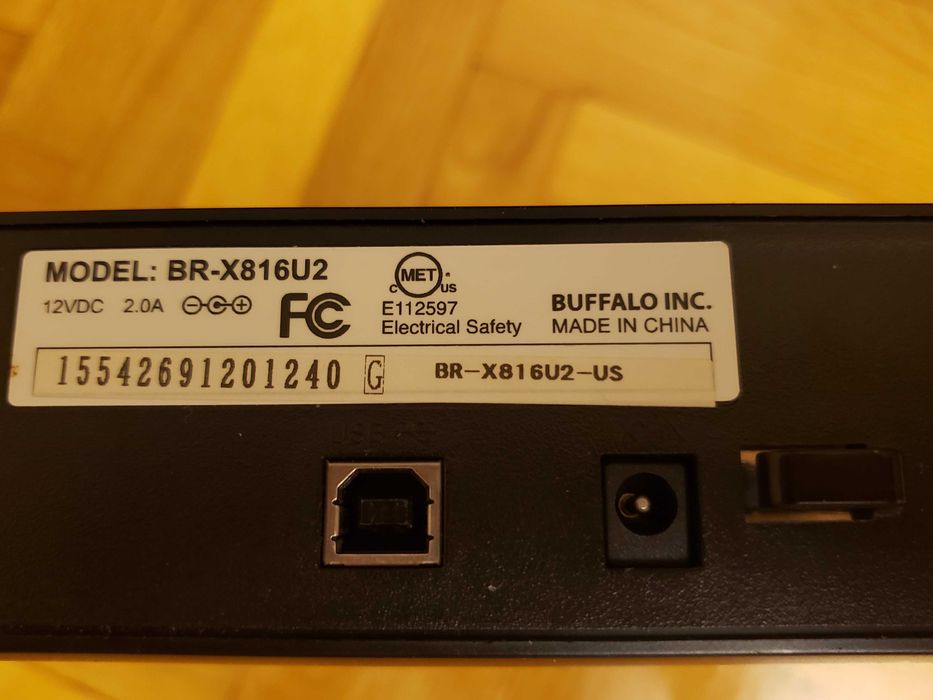 Buffalo BR-X816U2-unitatea externă de scriere Blu-ray , DVD și CD-uri.