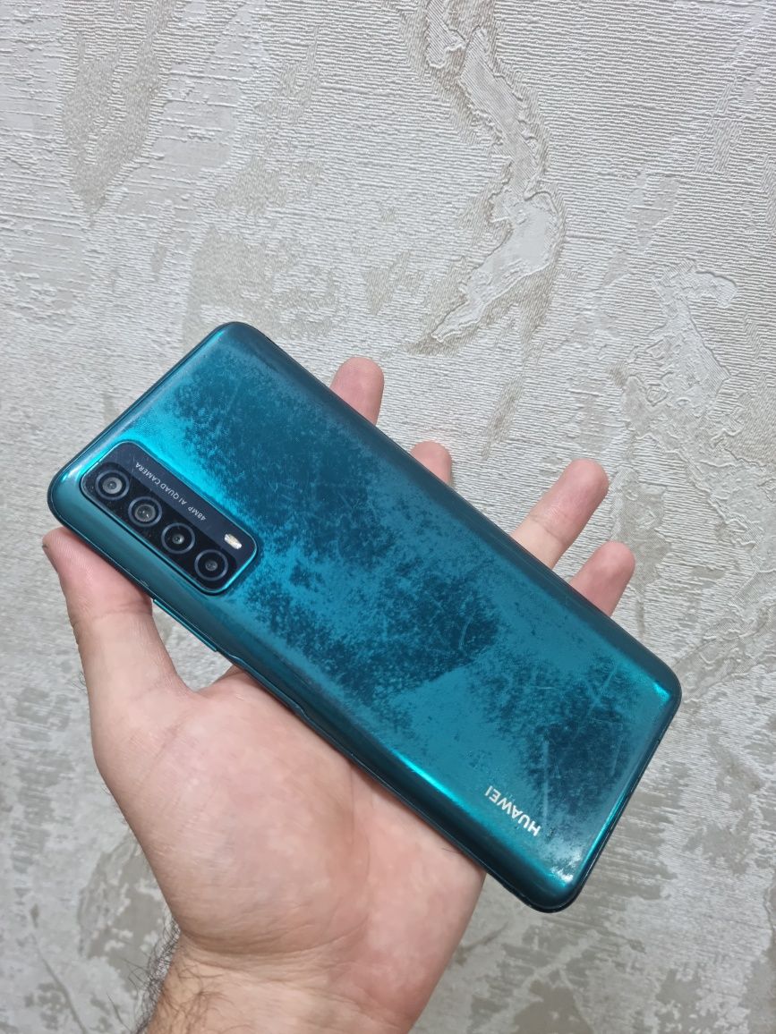 Huawei P smart 2021 память 6/128 Гб в хорошем состоянии