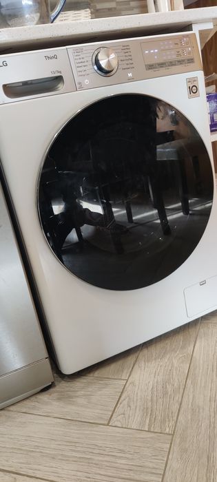 Пералня със Сушилня LG F4DR913P3WA