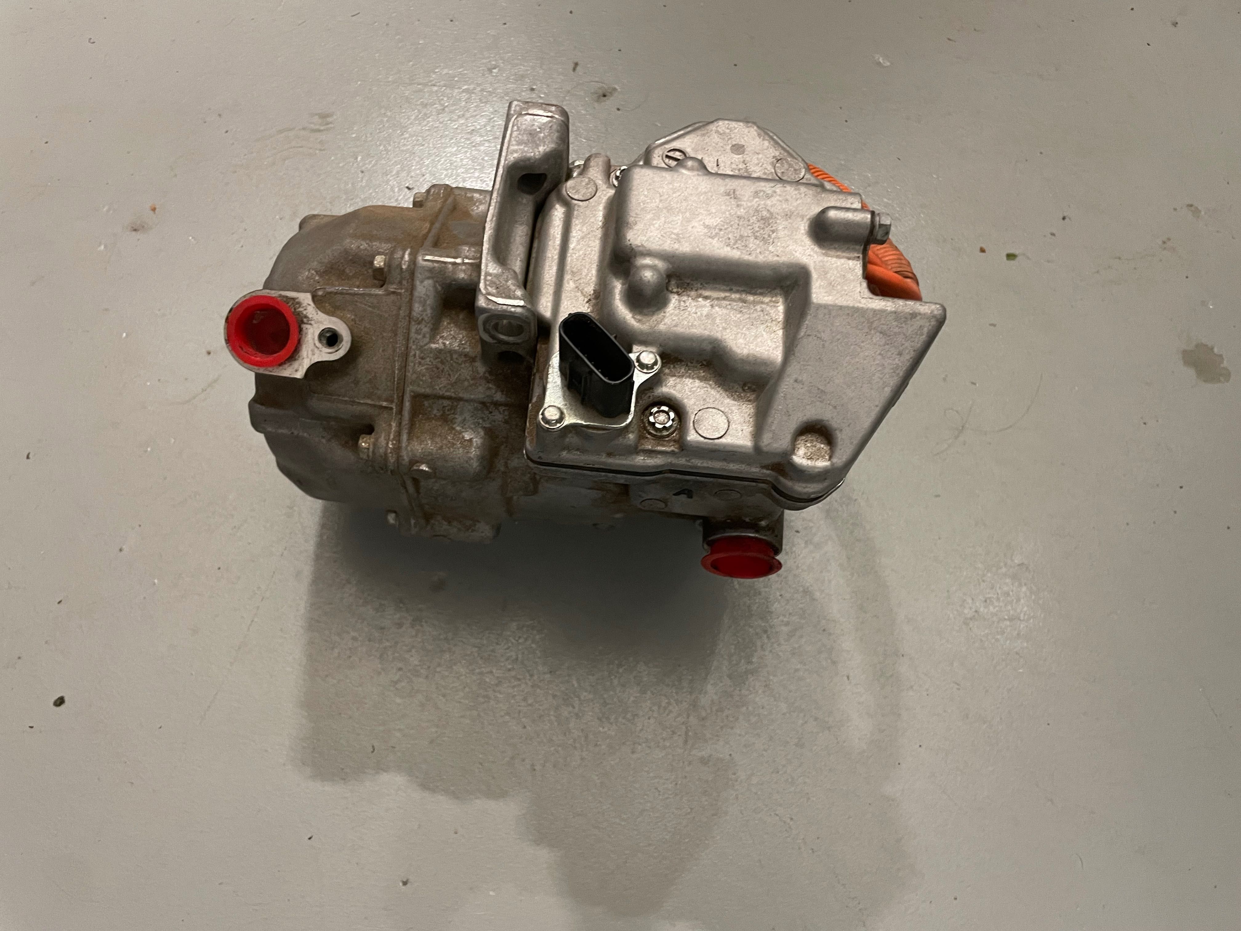 Toyota Prius  A/c Air Conditioner Compressor C-58