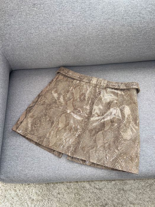 Пола Zara размер М