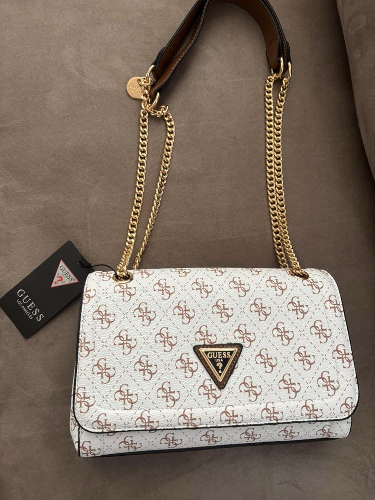 Дамска чанта Guess