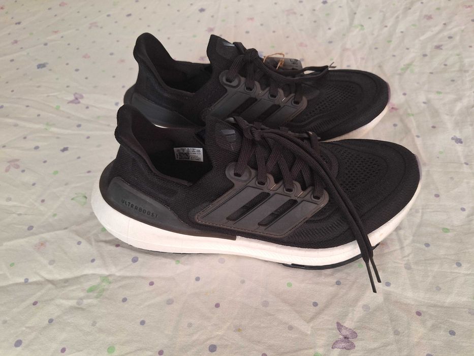 Дамски маратонки Adidas Ultraboost,Чисто нови.