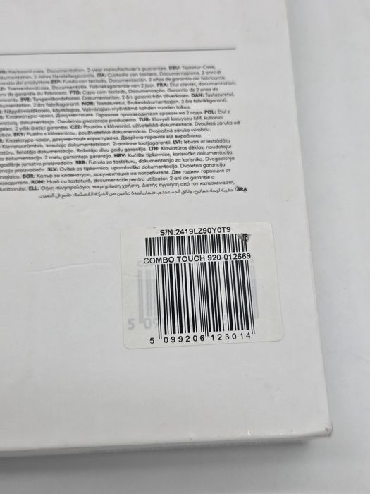 Husă Logitech Combo Touch pentru iPad Pro 13 inch (M4)(2024), noua