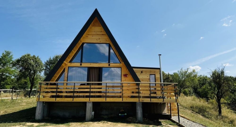 Vand cabane din lemn