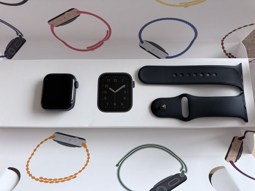 Apple Watch SE (1-во поколение)