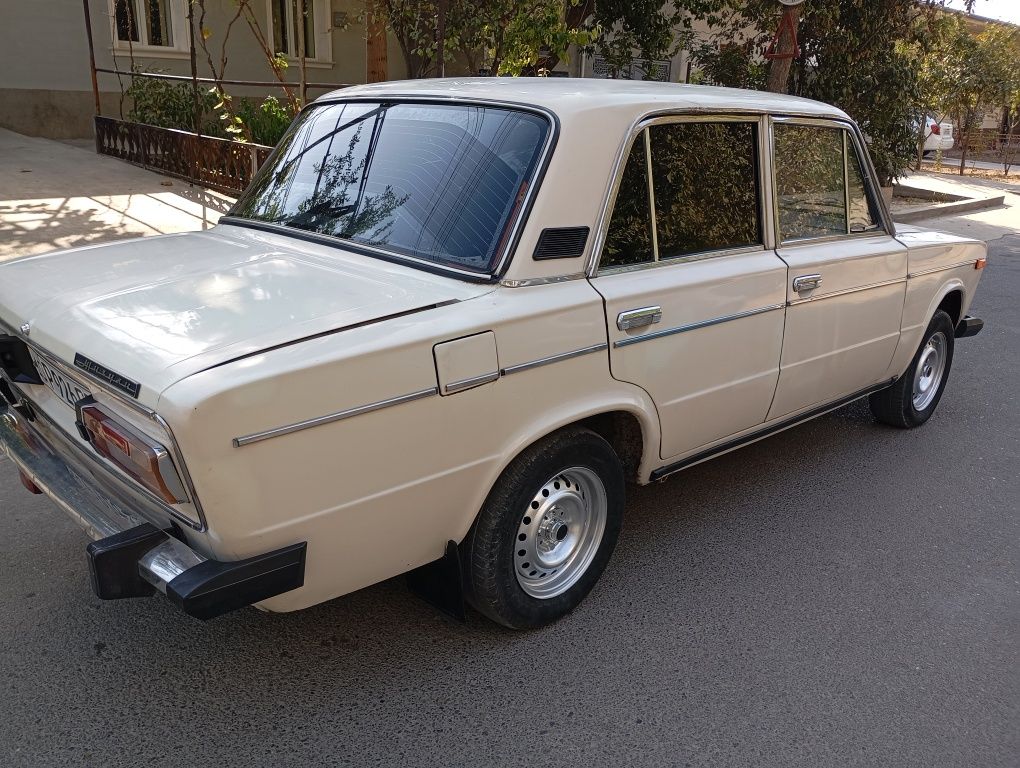 Vaz 2106 sotiladi