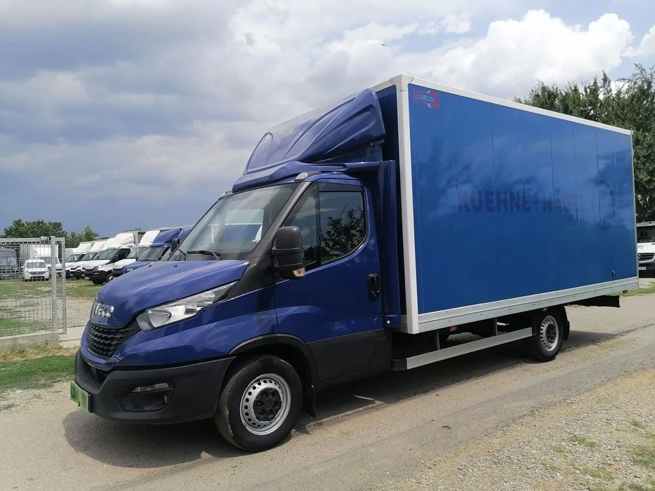 Iveco Daily 35C14 Box 5M posibilitate leasing / tva deductibil
