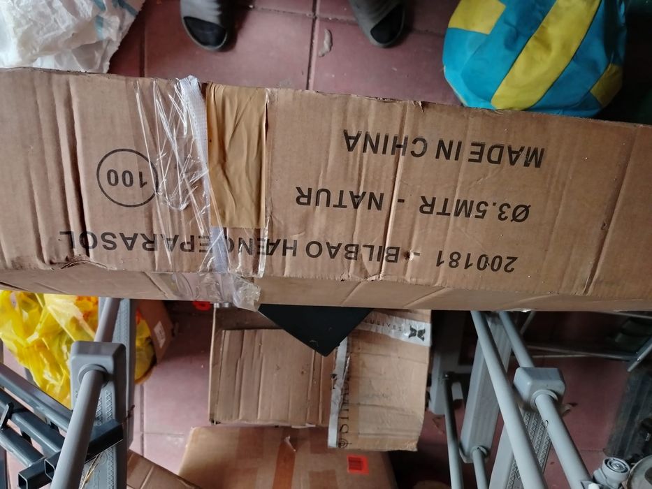 Umbrela 3,5 metri, Noua sigilata!! cadru din aluminiu pivotantanta 360