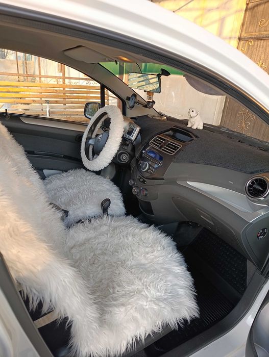 Shevrolet Spark машина