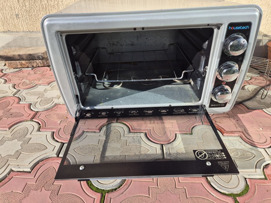 Cuptor electric housetech