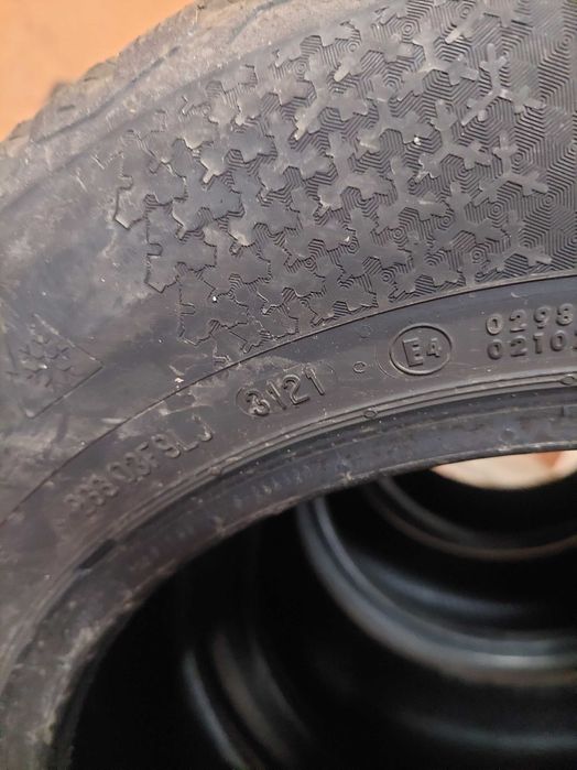 Зимни гуми CONTINENTAL 195/65/15-4БРОЯ