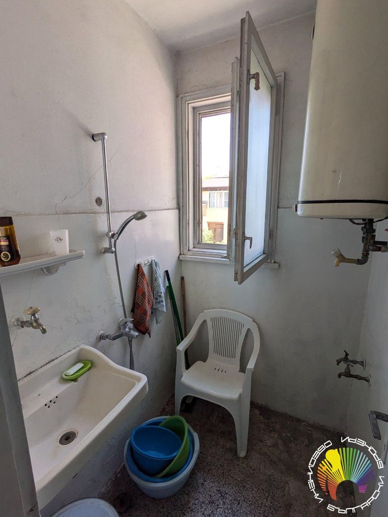 Продава се Тристаен апартамент в Бургас, Център - 80 кв.м за 2225 €/кв.м - Снимка #10