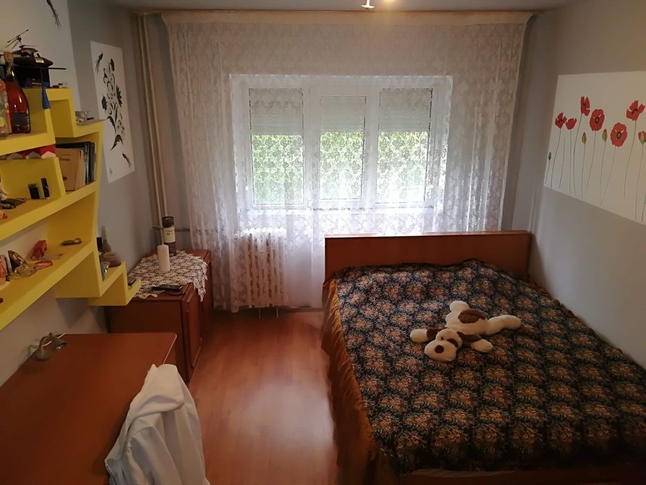 Vând cameră de cămin / Garsonieră