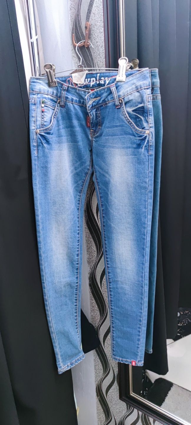 Женские новые джинсы