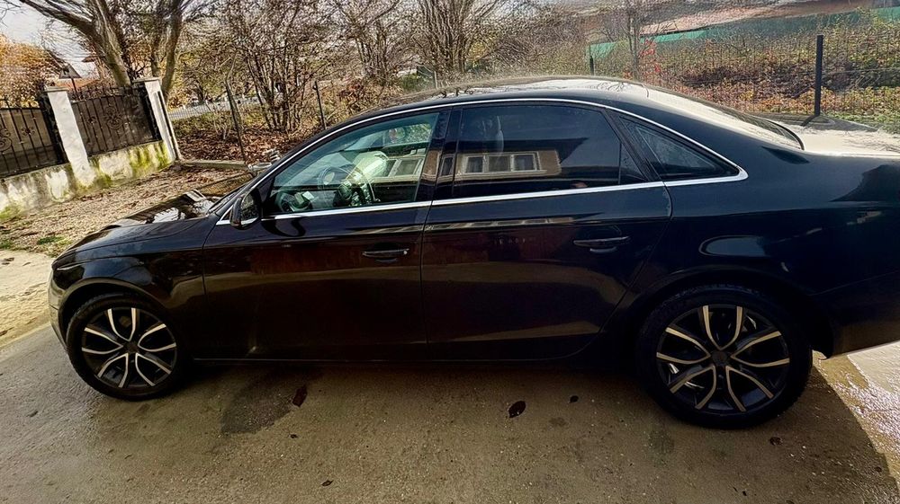 Vând Audi A4 B8 2009