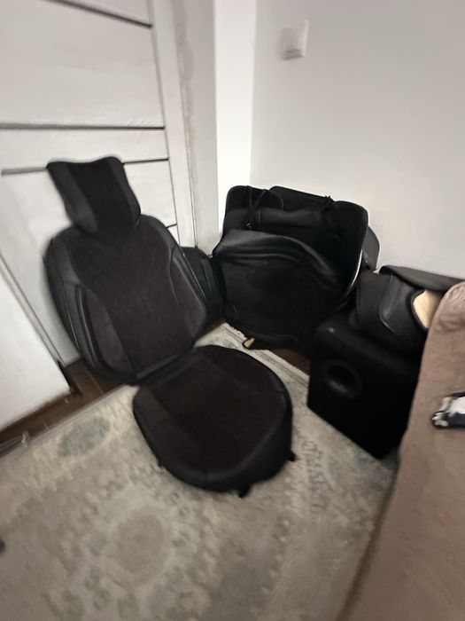 Продам 4 чехла на машину