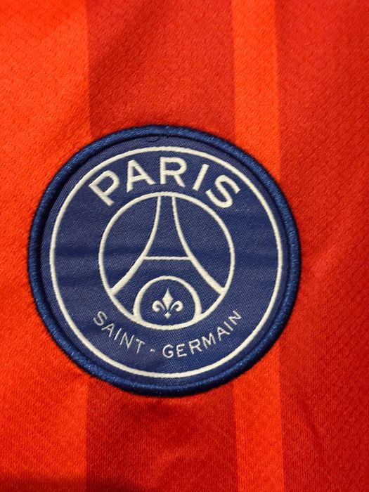 Тениска на PSG за сезон 25/26 в отлично състояние!